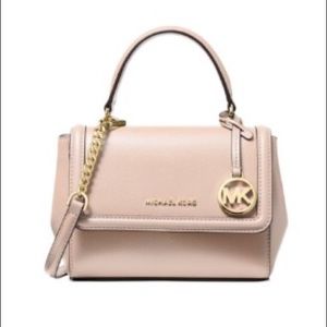 Michael kors jet set crossbody bag